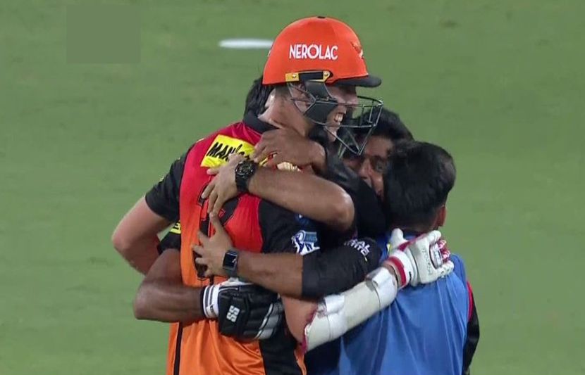 IPL 2018 : हैदराबादी बिर्याणी मुंबई वडापाववर पडली भारी, अखेरच्या चेंडूवर जिंकला सामना