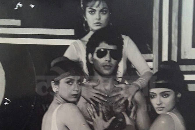 'मिस्टर बॉण्ड' अक्षय कुमारचा अगदी सुरुवातीचा चित्रपट.