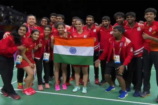 india beat malaysia in badminton mixed team final