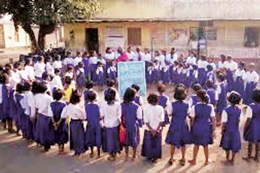 реирежрежрен-режрео рд╕рд╛рд▓реА рдЬрд┐рд▓реНрд╣рд╛ рдкрд░рд┐рд╖рджреЗрдЪреНрдпрд╛ рд╢рд╛рд│рд╛рддреАрд▓ рд╡рд┐рджреНрдпрд╛рд░реНрдереНрдпрд╛рдВрдЪреА рд╕рдВрдЦреНрдпрд╛ рез рд▓рд╛рдЦ ренреж рд╣рдЬрд╛рд░ реирепрео рд╣реЛрддреА. реирежрежрен-режрео рд╕рд╛рд▓реА рдЬрд┐рд▓реНрд╣рд╛ рдкрд░рд┐рд╖рджреЗрдЪреНрдпрд╛ рд╢рд╛рд│рд╛рддреАрд▓ рд╡рд┐рджреНрдпрд╛рд░реНрдереНрдпрд╛рдВрдЪреА рд╕рдВрдЦреНрдпрд╛ рез рд▓рд╛рдЦ ренреж рд╣рдЬрд╛рд░ реирепрео рд╣реЛрддреА.