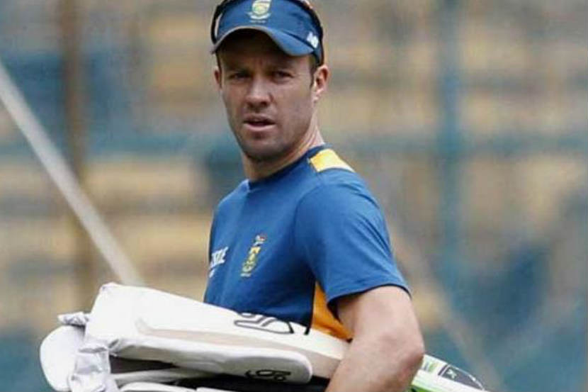IPL 2018 – नशिबाने तो चेंडू माझ्या हातात आला; ‘सुपर कॅच’वर डिव्हीलियर्सची प्रतिक्रिया