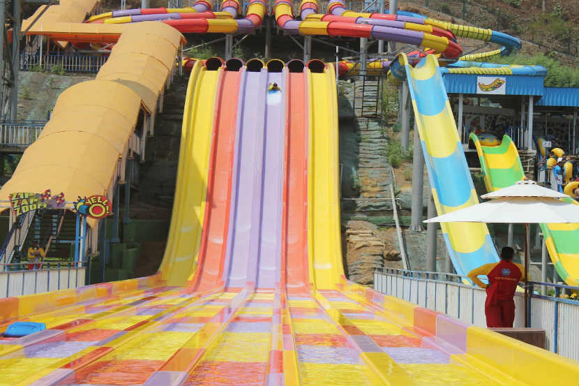 वनडे पिकनिकसाठी हे आहेत पुण्याजवळचे पाच बेस्ट ‘Water park’