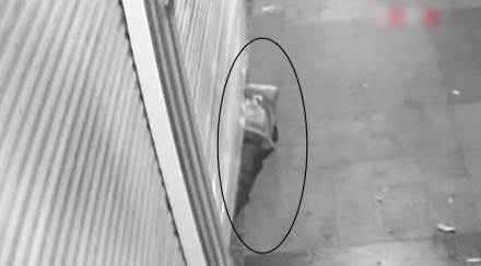 Video : अनोखी शक्कल लढवत चोर शिरला दुकानात