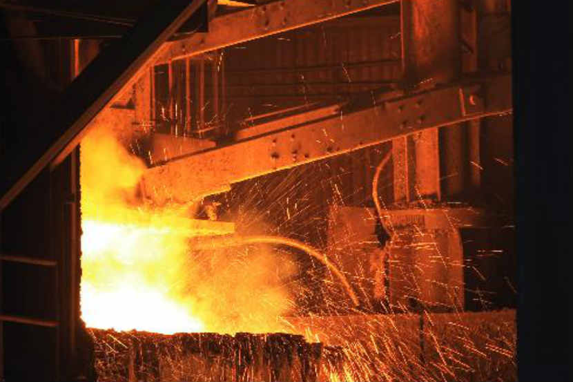स्टील कारखान्यात कार्बन मोनोऑक्साइडची गळती, सहा कामगारांचा मृत्यू