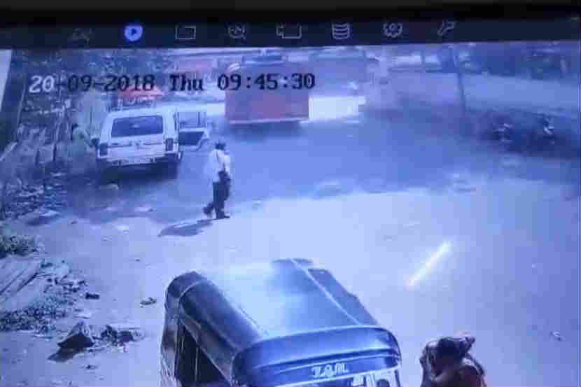 धुळ्यात बसखाली उडी घेऊन तरूणाची आत्महत्या
