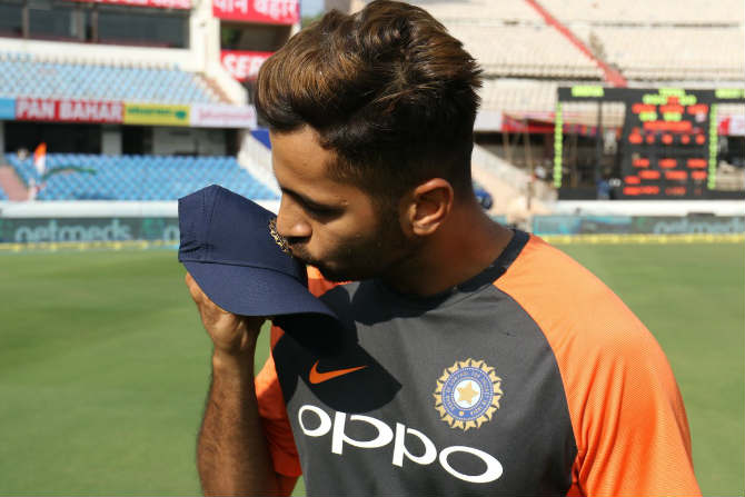 IND vs WI : मुंबईकर शार्दूल ठाकूरला अंतिम संघात स्थान; ठरला ***वा भारतीय कसोटीपटू
