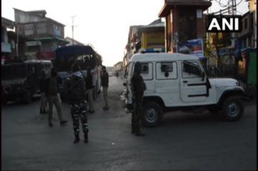 जम्मू-काश्मीर : कुलगाममध्ये तीन दहशतवाद्यांचा खात्मा, चकमक संपली