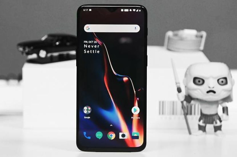 OnePlus 6T चा आज पहिला सेल, जाणून घ्या सर्व आकर्षक ऑफर्स