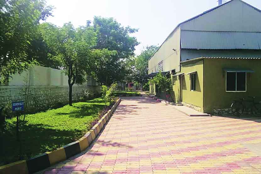 पहिल्या टप्प्यात या प्रकल्पात तीन मेट्रिक टन जैववैद्यकीय कचऱ्याची विल्हेवाट लावता येणार आहे.