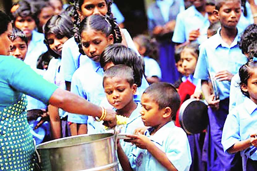 दुष्काळग्रस्त भागातील विद्यार्थ्यांना उन्हाळय़ाच्या सुट्टीतही पोषण आहार