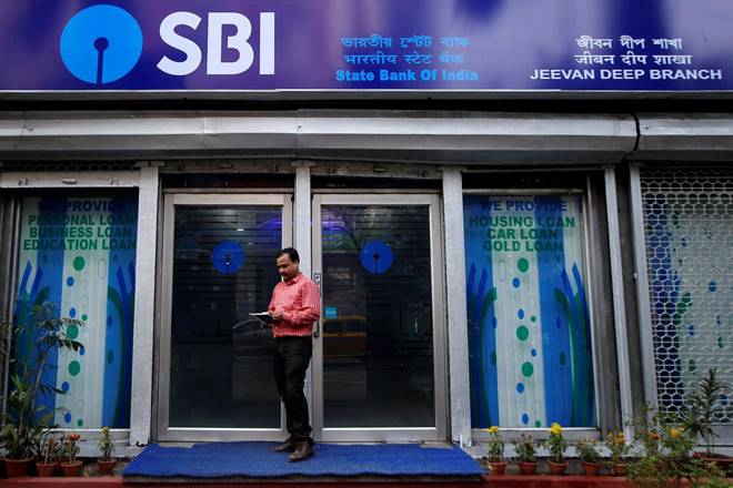 SBI चा निष्काळजीपणा, लाखो ग्राहकांचा बँक बॅलेन्स आणि महत्त्वाची माहिती लीक