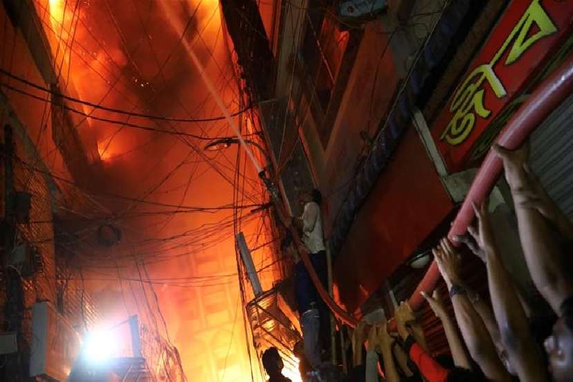 भीषण ! बांगलादेशमध्ये आगीत होरपळून ५६ जणांचा मृत्यू