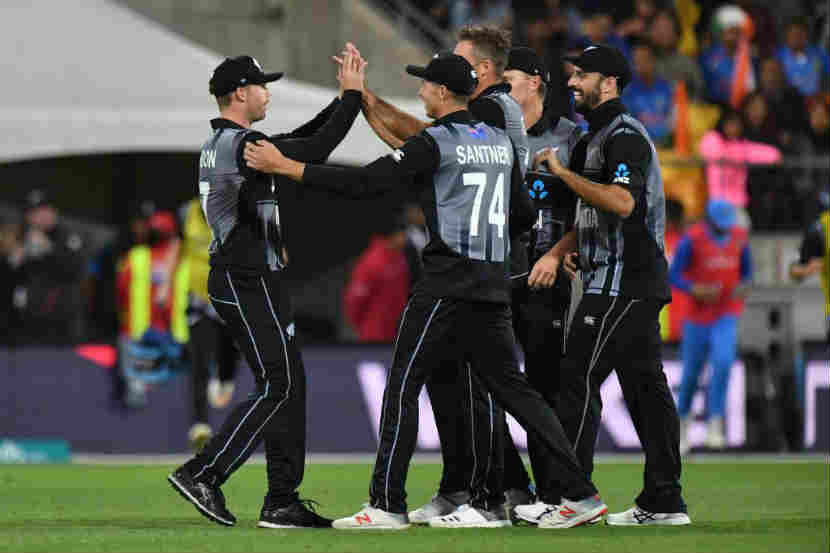 भारताच्या फलंदाजीची त्रेधातिरपीट, न्यूझीलंड 80 धावांनी विजयी