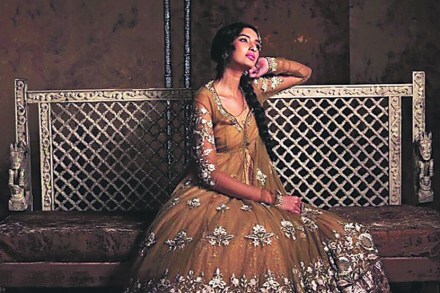 जुन्या वस्त्रांचे आधुनिक कलाकार!