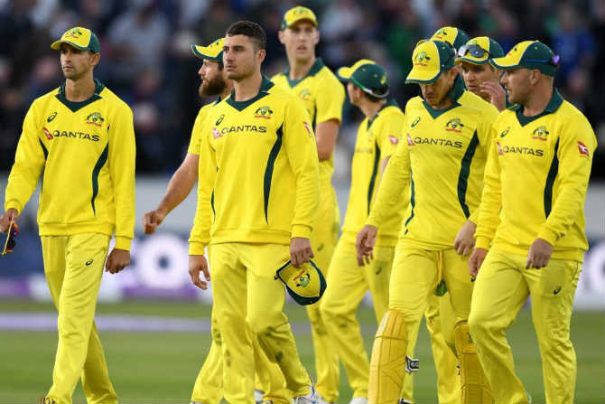 IND vs AUS : ऑस्ट्रेलियाला धक्का; ‘हा’ खेळाडू पाचव्या सामन्याला मुकणार?