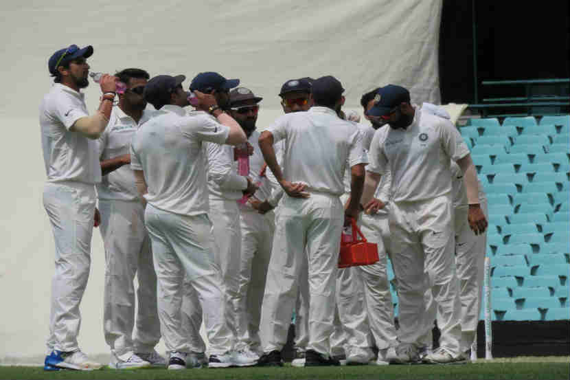 कसोटी क्रिकेटमधे बदलाला आयसीसीची मान्यता, पोशाखावर खेळाडूंचे नाव-क्रमांक येणार