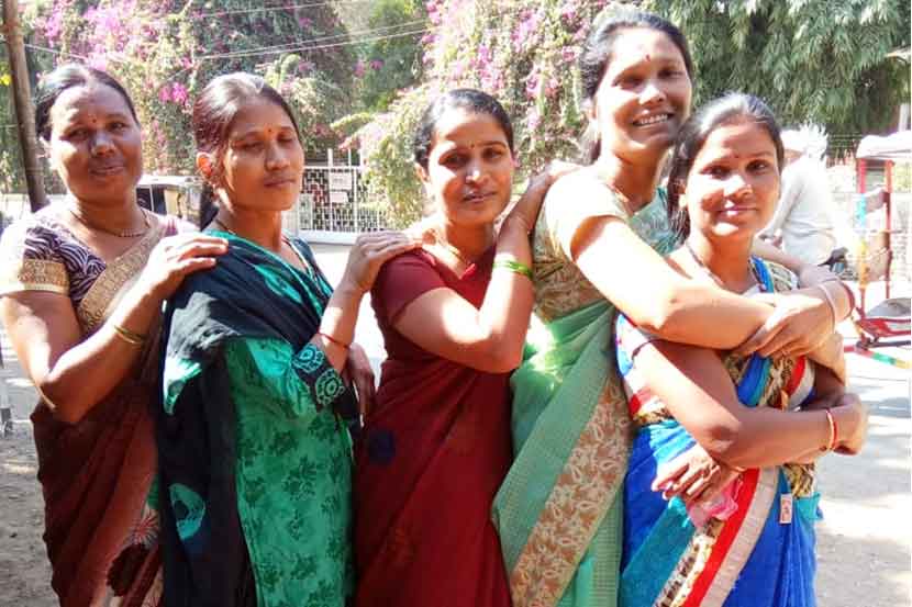 वर्धेलगत सिंदी (मेघे) येथील या पाच महिलांची व्यावसायिक भरारी थक्क करणारी आहे.