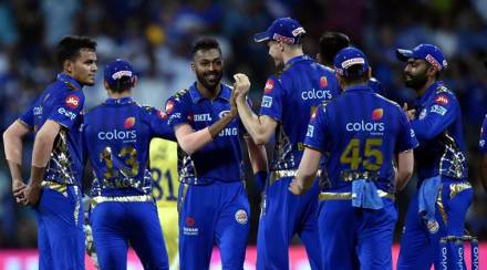 IPL 2019 : …म्हणून हार्दिक म्हणतो हा सामनावीर पुरस्कार ‘स्पेशल’!