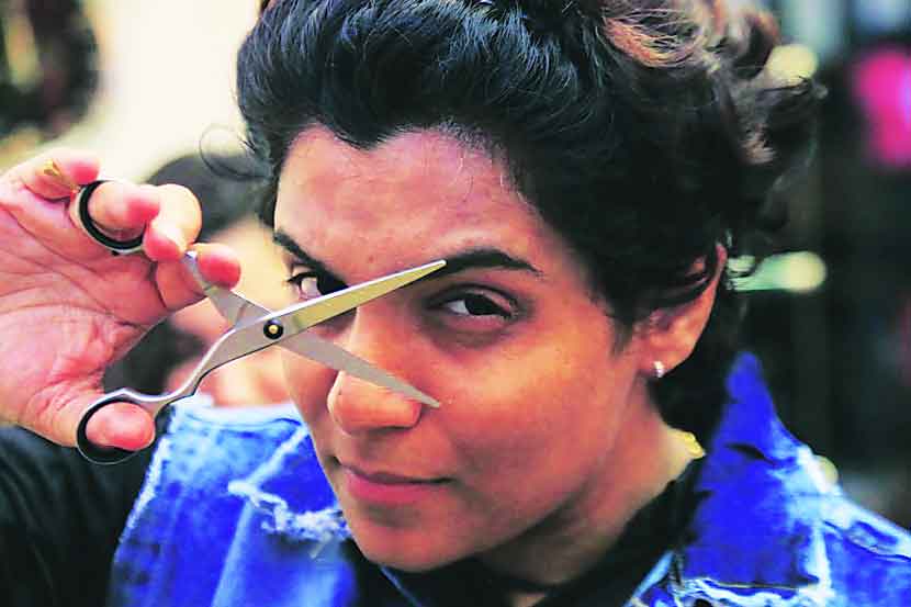 एकेक पायरी चढताना