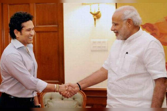 मोदीजी, अख्खा देश तुमच्यासोबत – सचिन तेंडुलकर