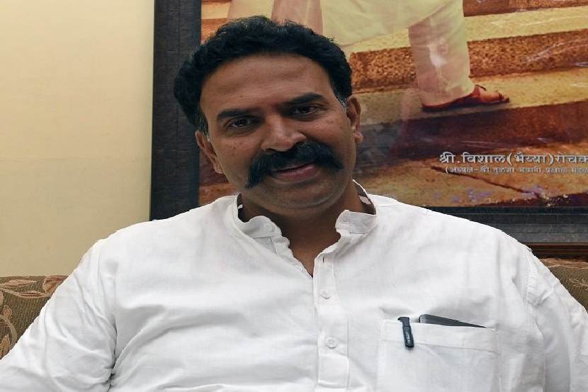 ‘रामराजे बिनलग्नाची औलाद’, रणजितसिंह नाईक निंबाळकर यांचं वादग्रस्त वक्तव्य