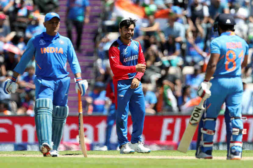 World Cup 2019 : धोनी-केदार जाधवने संथ खेळ केला, सचिन तेंडुलकर नाराज