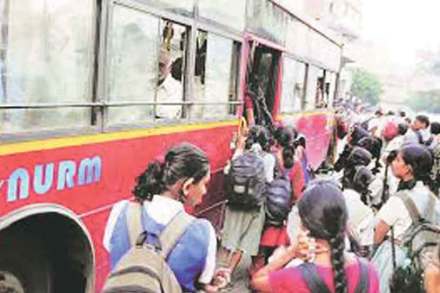 राज्य परिवहन आणि पालिका वादाचा विद्यार्थ्यांना फटका