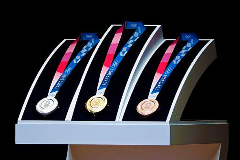 टाकाऊ मोबाइल्स आणि इलेक्ट्रॉनिक वस्तूंपासून बनवली ऑलिम्पिक पदकं