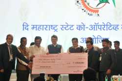 साखर कारखानदारांनी मुख्यमंत्री सहाय्यता निधीला पैसे द्यावेत : मुख्यमंत्री फडणवीस