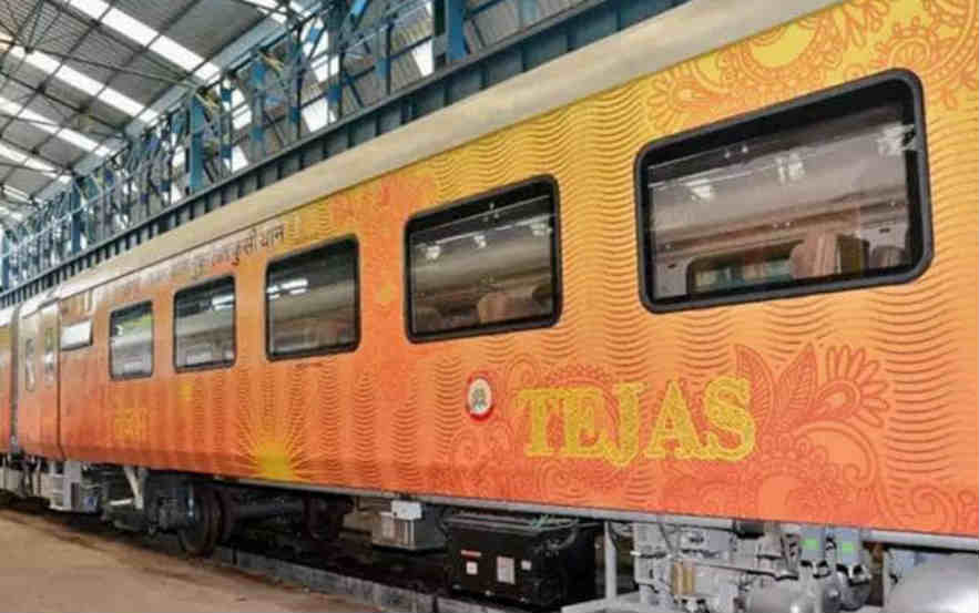 ‘तेजस एक्स्प्रेस’ ठरणार देशातली पहिली खासगी रेल्वे ?
