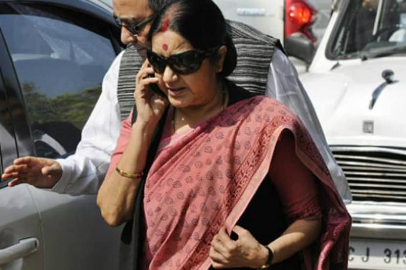 “उद्या येऊन तुमची फी घेऊन जा”, निधनाच्या काही मिनिटांआधी स्वराज यांनी केला होता फोन