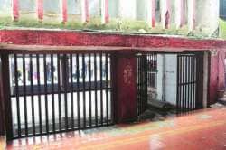 ठाणे स्थानकातील चोरमार्ग बंद!