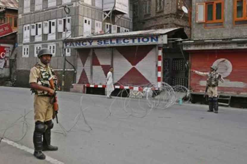 जम्मू-काश्मीरमधील निर्बंध टप्प्याटप्प्याने शिथिल