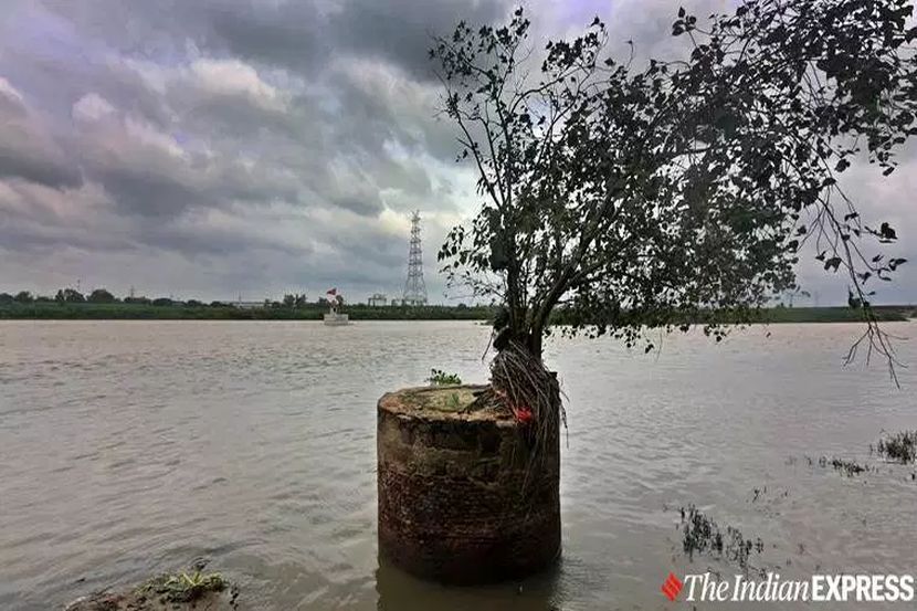 उत्तराखंड, हिमाचल प्रदेशात पुराचे ३५ बळी