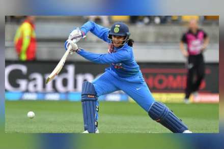Ind vs SA Women’s T20I : कोणालाही न जमलेली कामगिरी स्मृती मंधानाने करुन दाखवली, जाणून घ्या…
