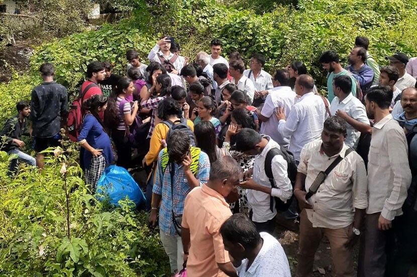 म.रे.ची पुन्हा बोंब! ट्रान्स हार्बर मार्गावर तांत्रिक बिघाड, ट्रेनमधून उतरले प्रवासी