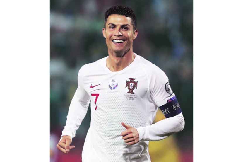 युरो पात्रता फुटबॉल स्पर्धा : रोनाल्डोच्या हॅट्ट्रिकमुळे पोर्तुगाल विजयी