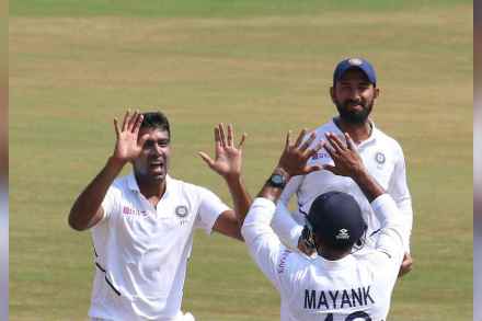 ICC Test Ranking : आश्विनचं स्थान वधारलं, जसप्रीत बुमराहची घसरण