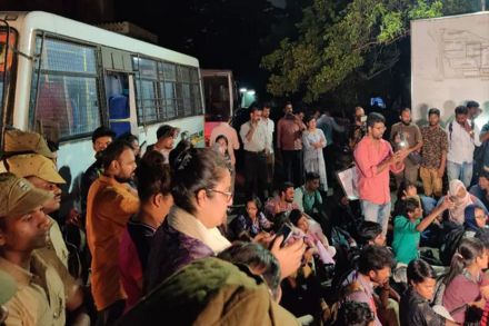 #CAA: मद्रास विद्यापीठात विद्यार्थ्यांचं आदोलन सुरु असताना घुसले पोलीस