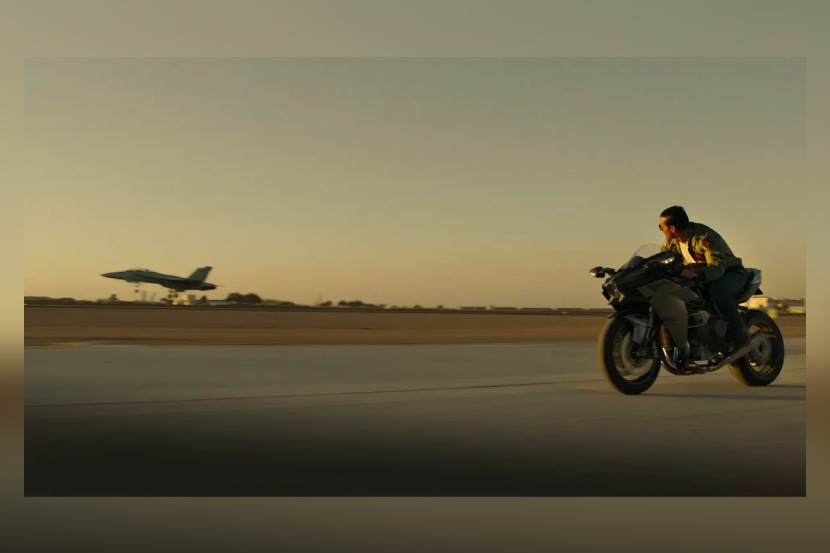 टॉम क्रुजच्या बाइकची विमानाशी ‘रेस’, ३४ वर्षांनंतर येतोय ‘हा’ चित्रपट