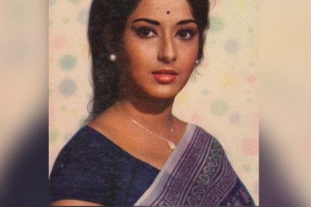 मौसमी चॅटर्जी (Moushumi Chatterjee) 