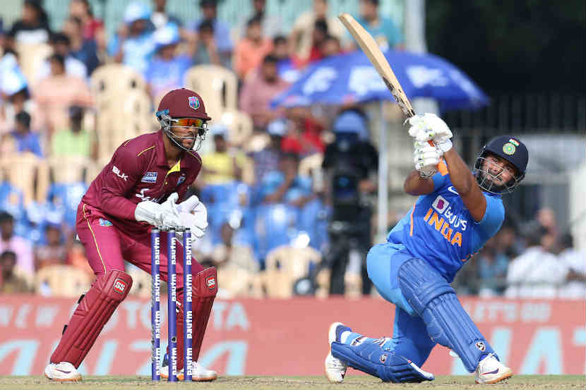 IND vs WI : ऋषभ पंत फॉर्मात परतला, अर्धशतकी खेळीसह धोनीच्या पंगतीत मिळवलं स्थान