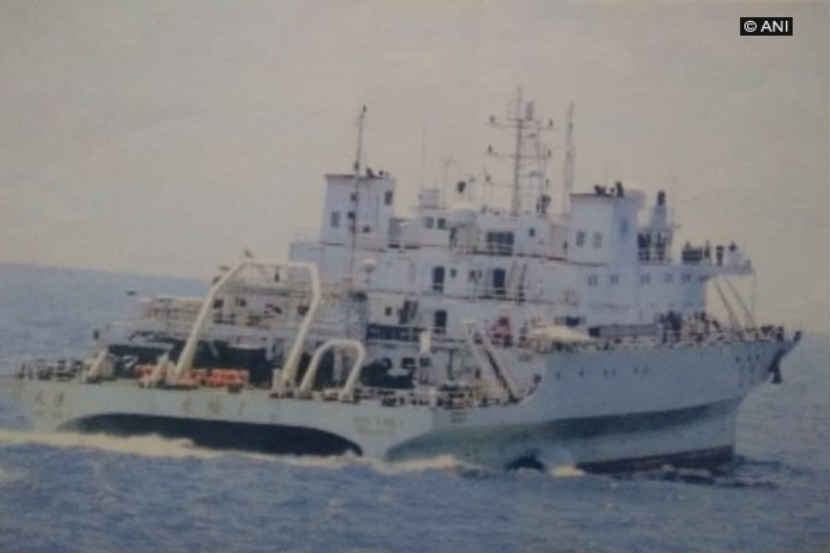 भारतीय नौदलाने चिनी जहाजाला लावलं हुसकावून