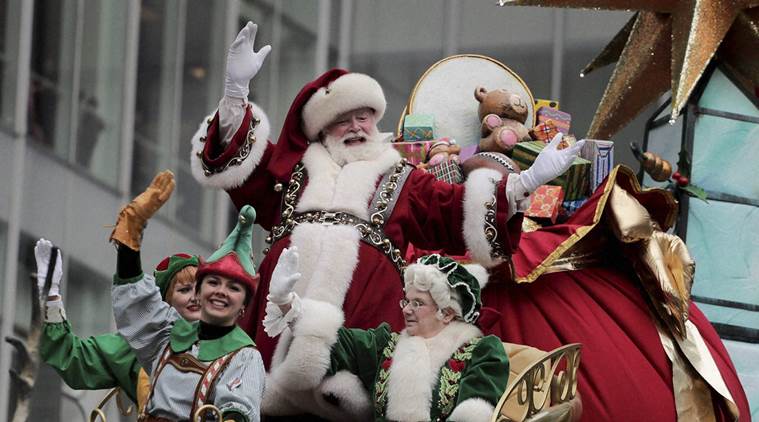 Merry Christmas 2019: गोष्ट सांताक्लॉजची…भेटवस्तू देणारा ‘सांता’ नेमका कोण?