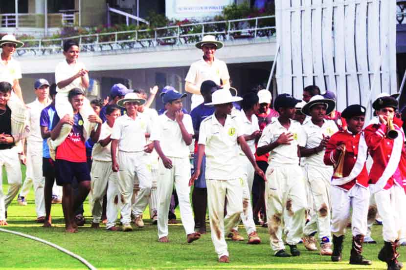 गाइल्स शील्ड क्रिकेट स्पर्धा : स्वामी विवेकानंद शाळेला विजेतेपद