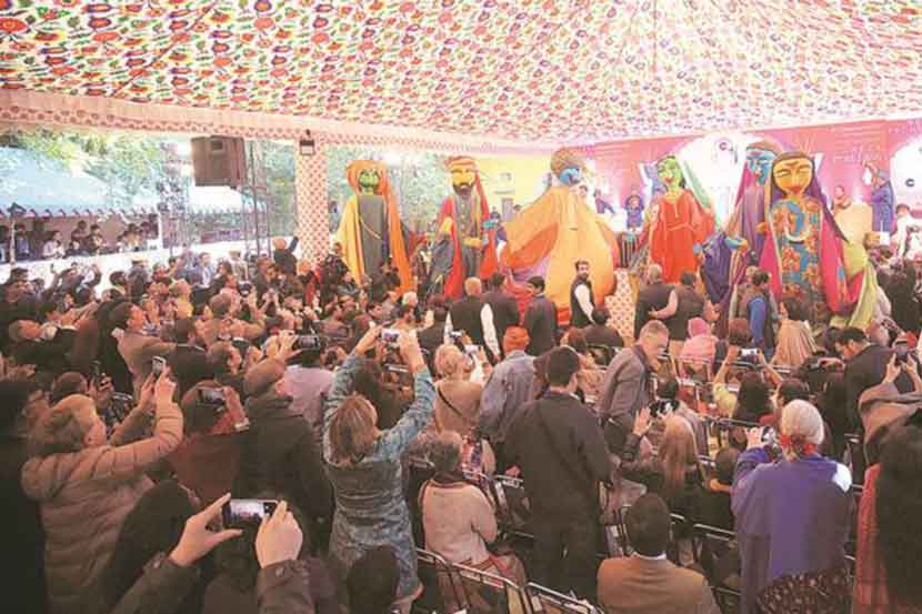 जयपूर साहित्य महोत्सव : देशापुढील अंतर्बाह्य़ आव्हानांवर मंथन