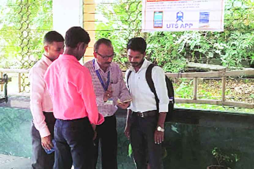 रेल्वेच्या मोबाइल तिकिटांवर पाच टक्के सूट