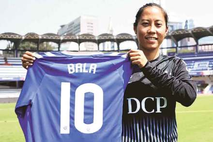 फुटबॉलपटू बाला देवी युरोपमधील क्लबशी करारबद्ध
