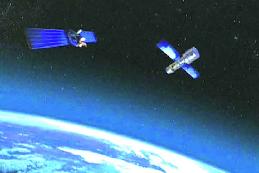 अंतराळात दोन निकामी उपग्रह धडकण्याची शक्यता