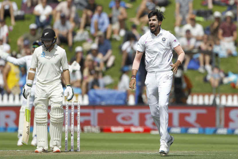 Ind vs NZ : पहिल्या डावात न्यूझीलंडला आघाडी, इशांत शर्माची एकाकी झुंज